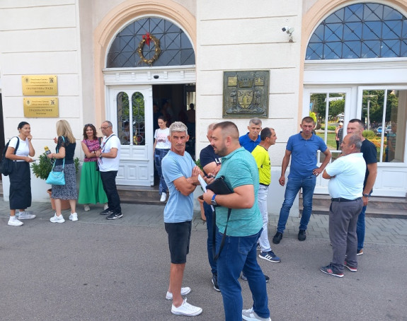 Veliki farmeri: Ne damo da nam kontrolišu farme!