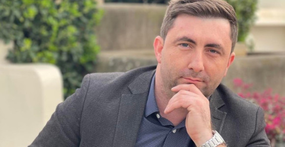 Zlo se mora zaustaviti. Ne budemo li se svi udružili nemamo se čemu nadati