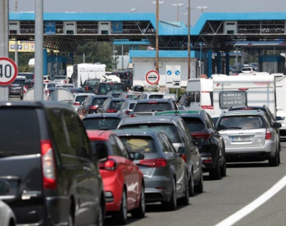 Više vozila na graničnim prelazima i prema jugu