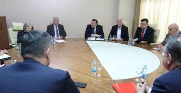 Otkazan sastanak "Trojke" i partnera zakazan za danas