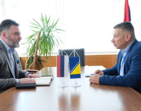 Књига Српске у Сарајеву спала на Кошарца и Нешића
