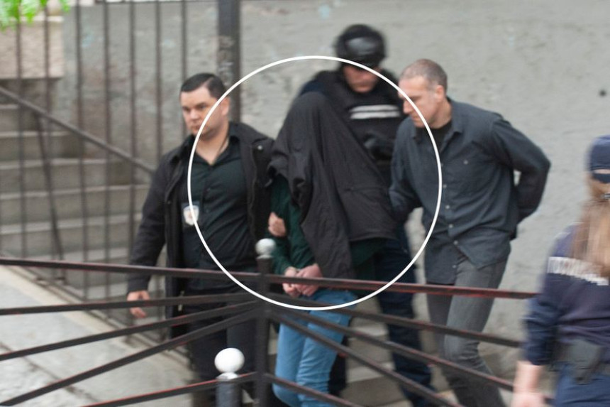 Saslušanje u toku, Kosta K. odgovara na pet pitanja