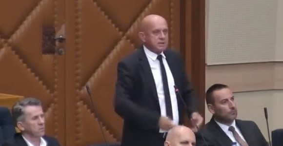 Zakon ćete donijeti, jer radite u interesu tajkuna