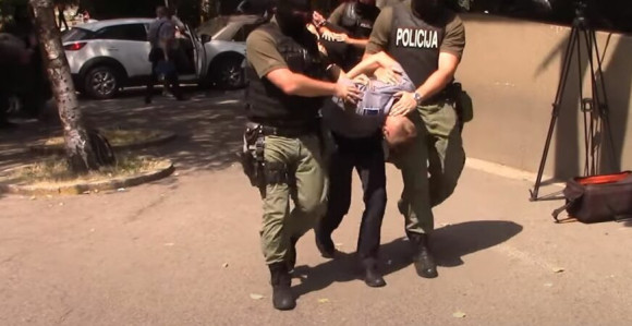 Uhapšeni policajci osumnjičeni za niz krivičnih djela