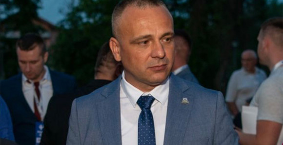 Dodik od hrabrosti nema ni H, to je obična kukavica