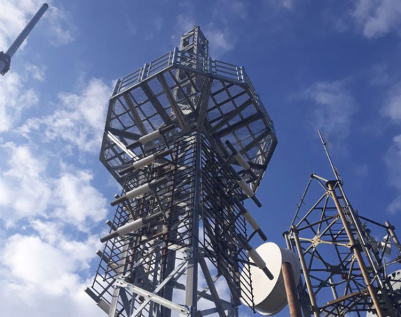 Olujno nevrijeme srušilo antenski stub RTRS-a