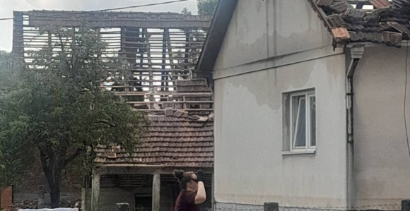 Nevrijeme ostavilo pustoš, sela bez struje