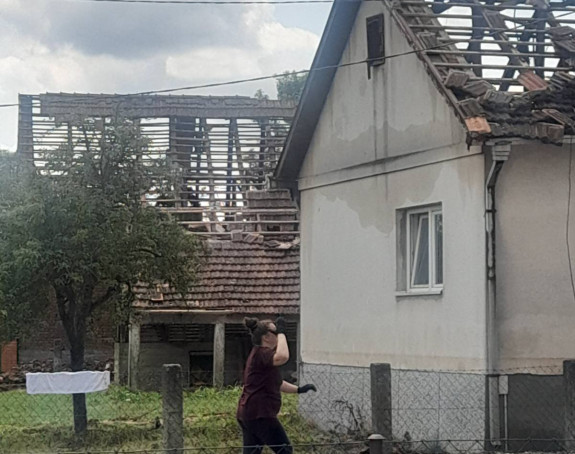 Невријеме оставило пустош, села без струје