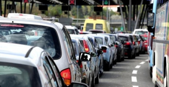 Gužve i kolone na više graničnih prelaza u BiH