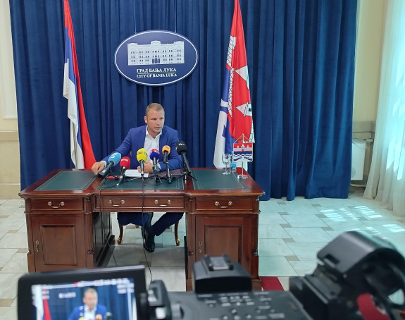 Има рјешење за "Аквану", али нема печата?!