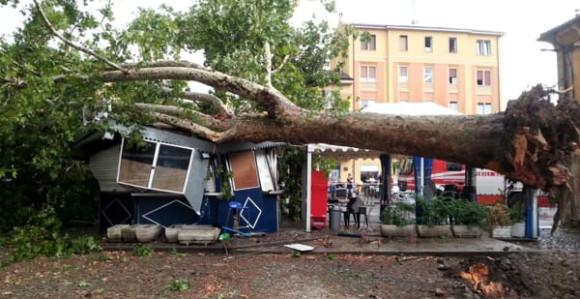 Tinejdžerka stradala tokom strašne oluje u Italiji