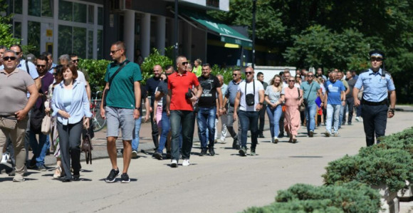 Запело око исплате плата буџетлијама, иде озбиљна криза