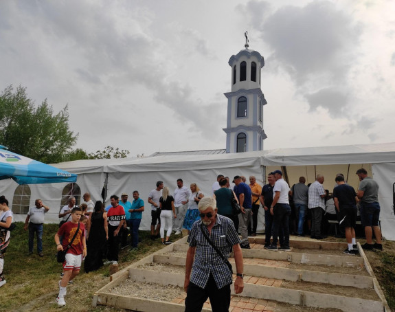 Vjernom narodu trebaju hramovi
