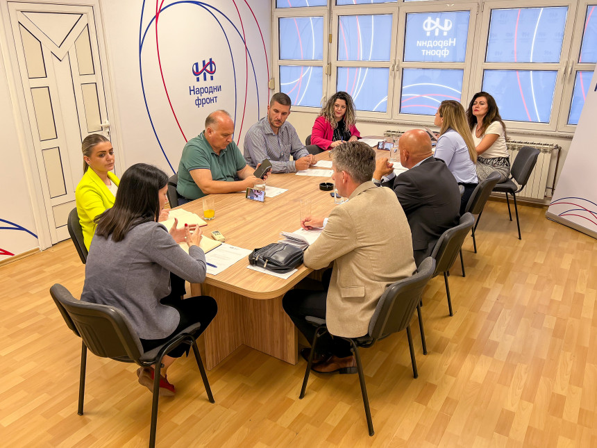 Власт угрожава Републику Српску и њен народ