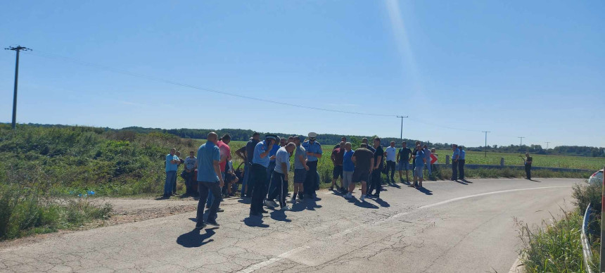 Zaražene svinje ukopane u selu uprkos protestu