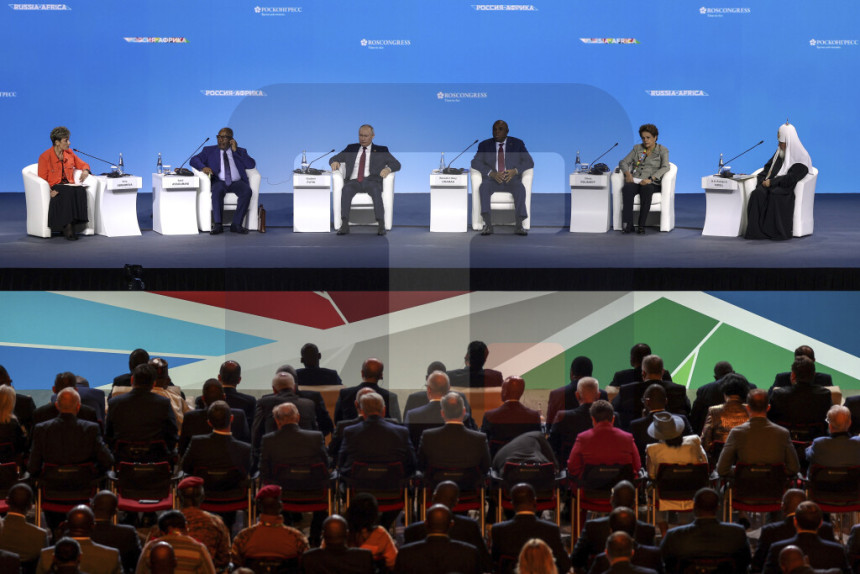 Putin spreman na dijalog, treba uključiti i UKR