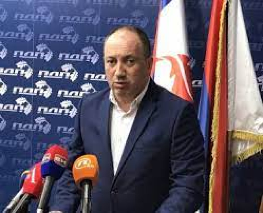 Dodik ponovo ponizio Narodnu skupštinu i Srpsku