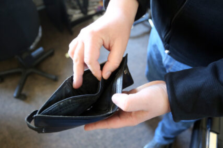 Kome rastu plate, a ko sa strahom gleda u novčanik