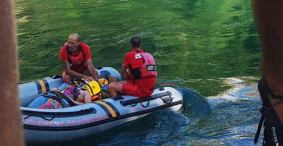 Preminula žena koja je pala niz stijene u Neretvu