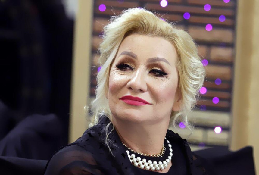 Vesna Zmijanac kao od majke rođena! (FOTO)