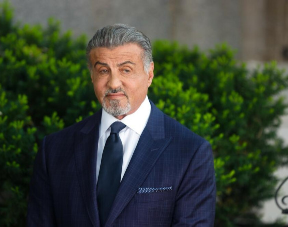 Poznati glumac se unakazio operacijama, ne liči na sebe!