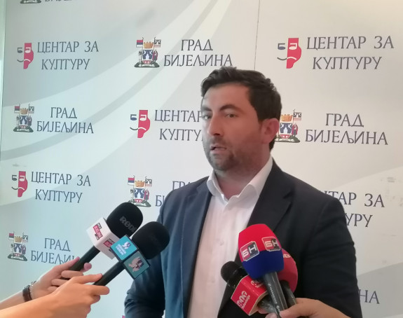 Народ је храбар само на друштвеним мрежама