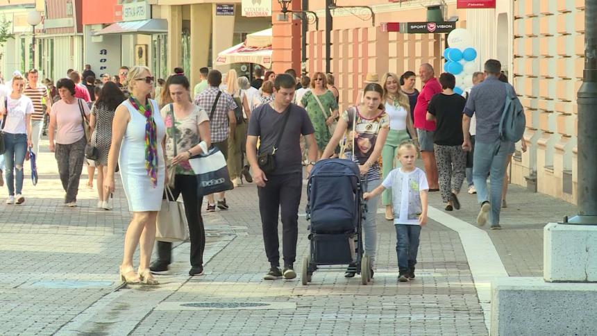 Krediti za mlade: Još jedno mrtvo slovo na papiru