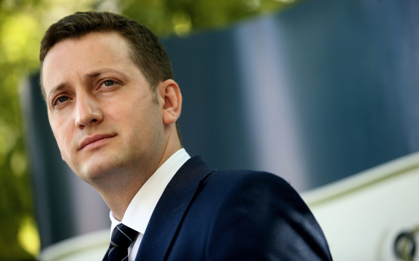 Зељковић и остали оптужени се враћају у судницу