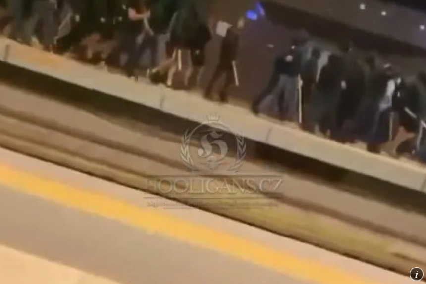 Грци срели у метроу навијаче Динама и заледили се од страха
