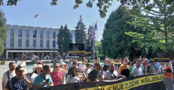 Iako vlast RS tvrdi, Zakon ipak nije po standardima EU!