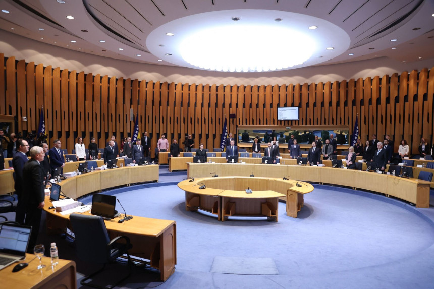 Mizeran učinak najplaćenijih političara