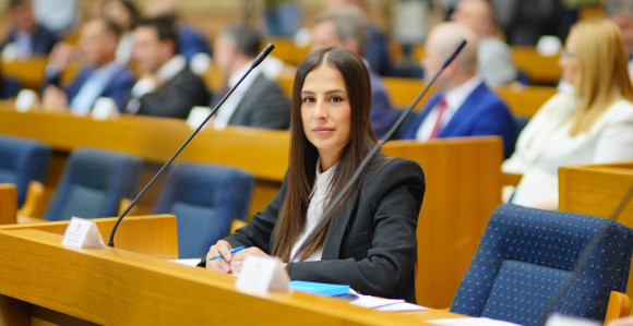 Vlast Srpske zagorčava život trudnicama