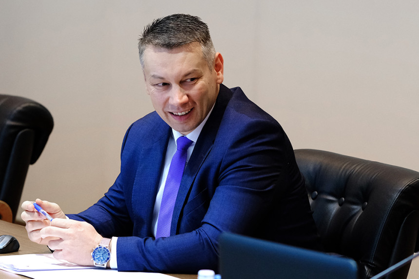 Ненад Нешић љетује у Тивту, каже да му је прелијепо