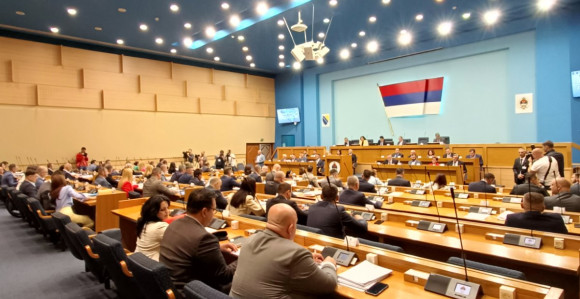 Колико посланици брину о грађанима без осигурања?