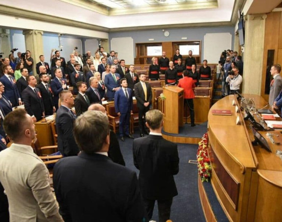 CG: Evo koliko građane koštaju bivši funkcioneri