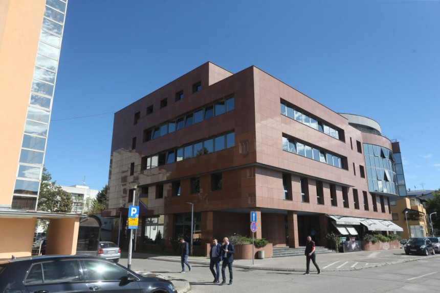 Niz nepravilnosti oko zapošljavanja radnika u UIO