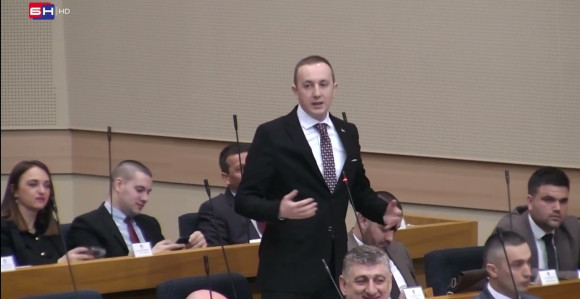 Tužba je farsa, skreće se pažnja od urušavanja Srpske