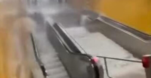 Haos na aerodromu: Piste poplavljene, kasne letovi