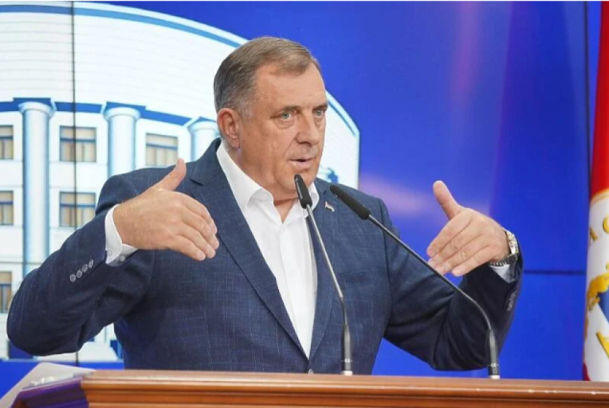 Додику треба новца, рупе у буџету крпи повећањем такси