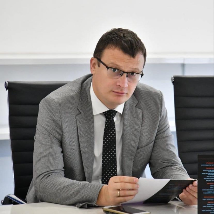 SDS je za odbranu institucija RS, ali ne i za jednoumlje