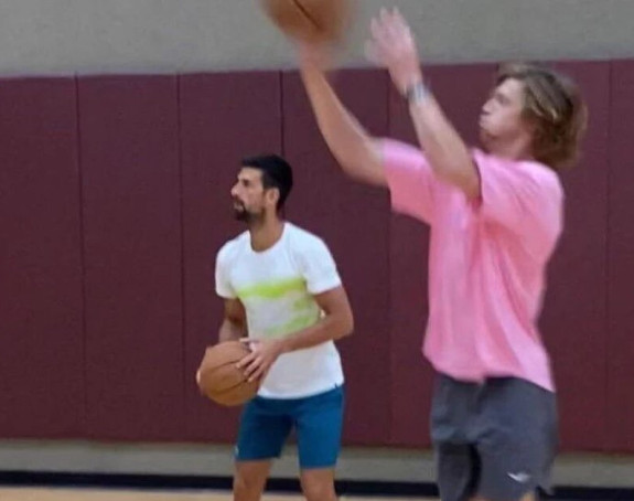 Igrali basket, Nole se obratio NBA legendi (VIDEO)