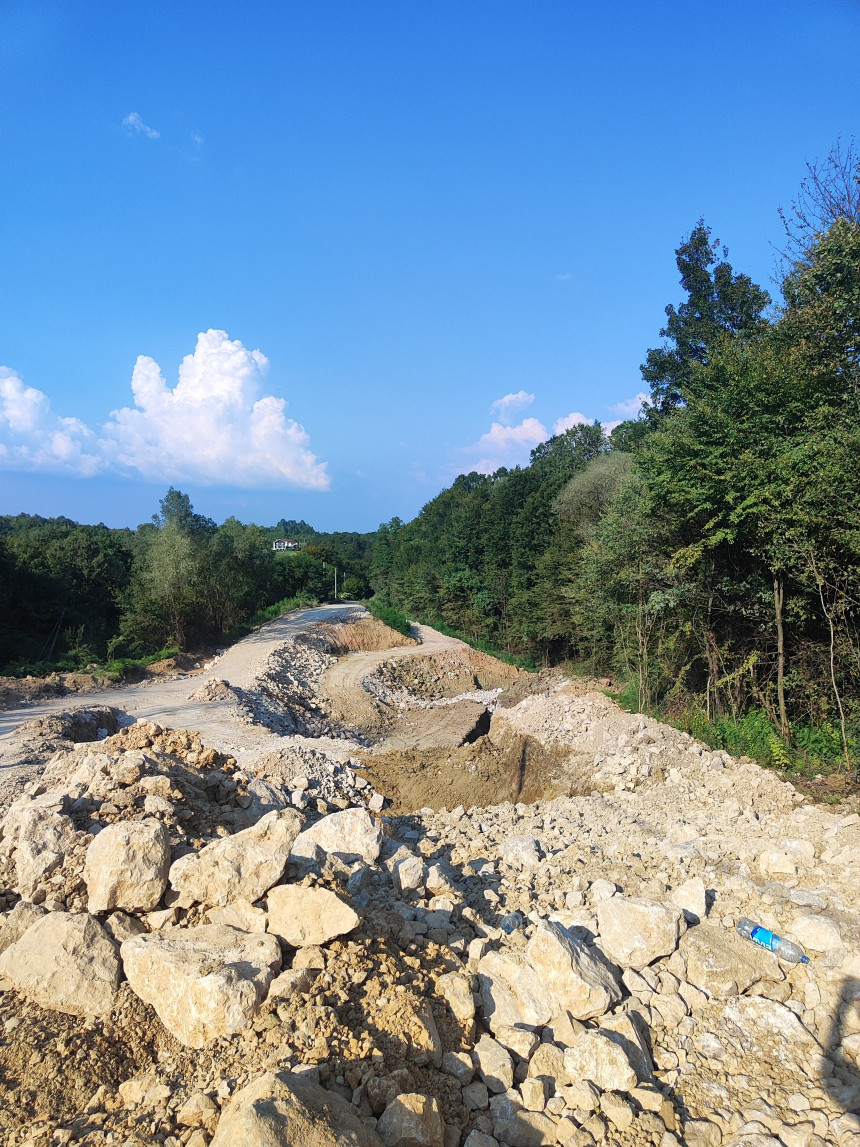 Smijeniti direktora "Puteva", obmanuo javnost