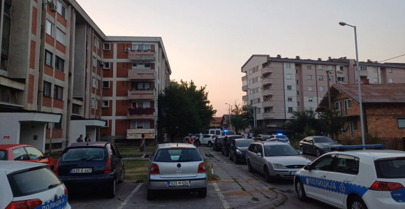 Detalji napada u Bijeljini: Blokirao vrata ormarima