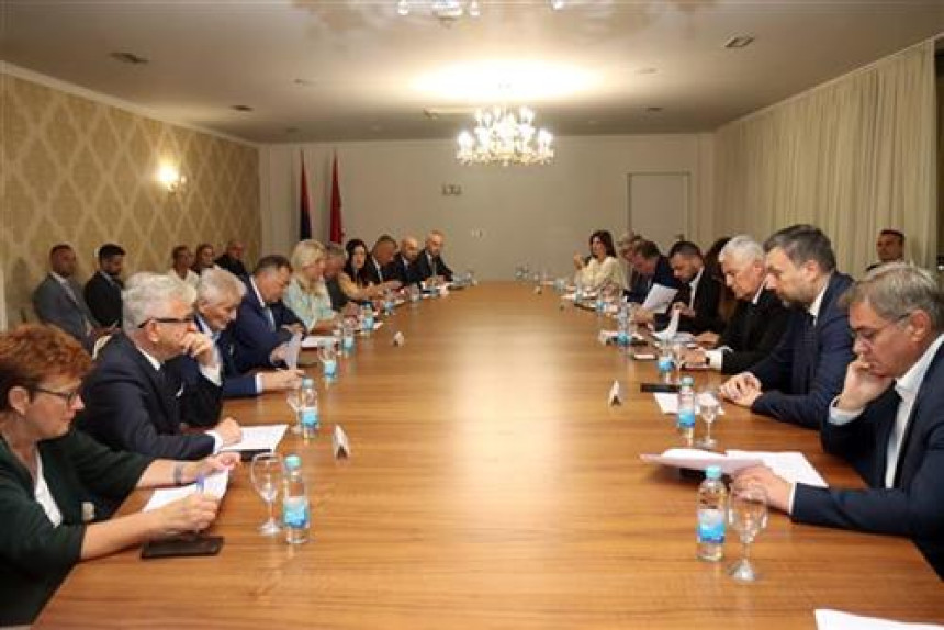 Vladajuća većina na nivou BiH sastanči u I. Sarajevu
