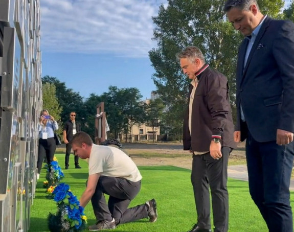 Bećirović i Komšić vozom jutros stigli u Kijev