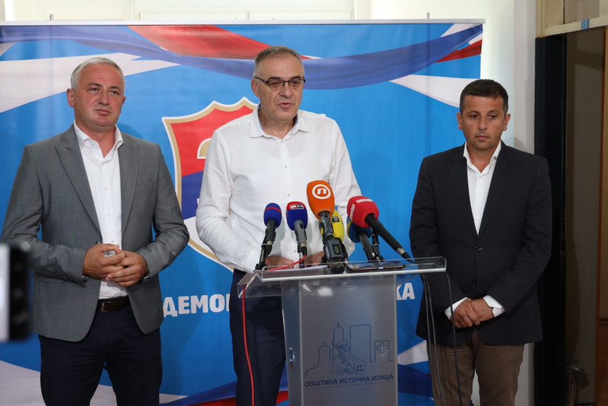 NSRS izigrana, Dodik prodaje interese Srpske