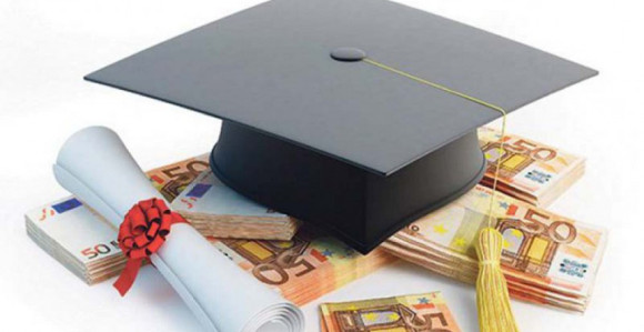 Da li je kažnjivo objaviti lažne diplome političara?