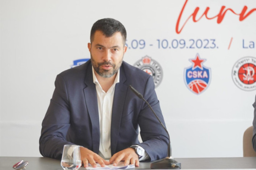 Dodik će da igra za svoj klub
