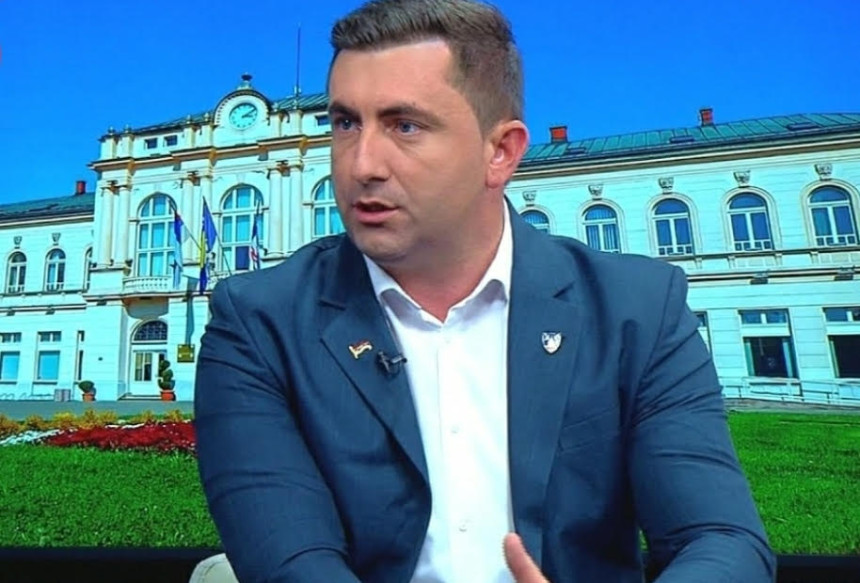 Moramo se što prije osloboditi lažnih nacionalista