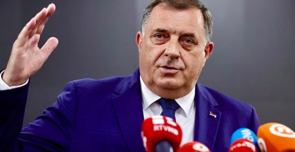 Dodik se osigurao od klevete: Nalog registrovao čak na Islandu?!